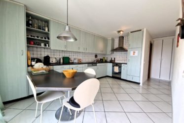 Superbe appartement spacieux et lumineux de 5.5 pces avec vue dégagée