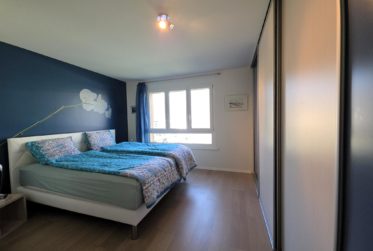 Appartement lumineux de 4.5 pièces avec terrasse, balcon et vue dégagée