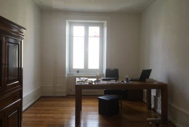 Grand et lumineux 3,5 pièces d'environ 120m2 avec jardin