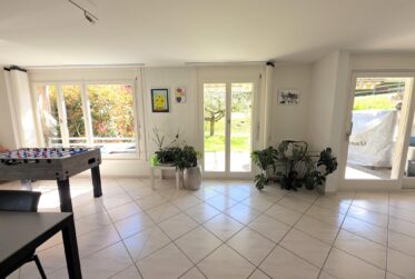 Superbe appartement spacieux de 5.5 pces avec jardin